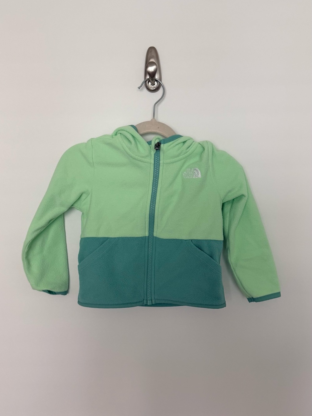 The North Face Mint and Teal Colorblock Hooded Fleece Jacket